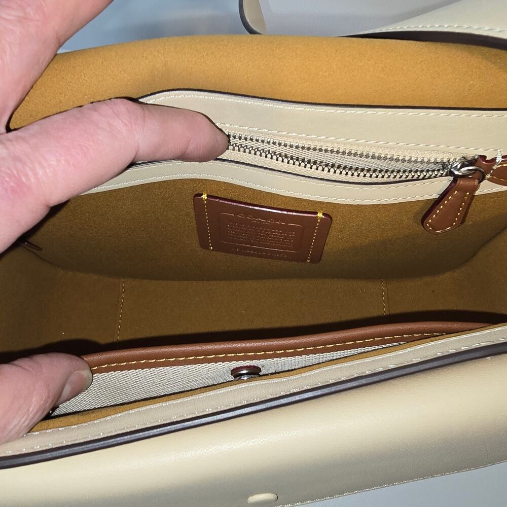 Coach Tabby Messenger Handbag Crossbody Cream Ivory Glovetanned Leather NWOT - Picture 14 of 15